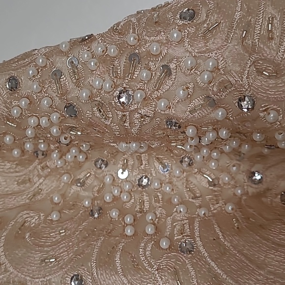 Arabic dress - Picture 3 of 4